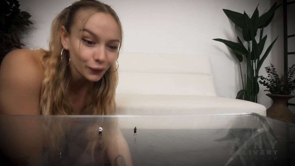 free xxx video 7 Bratty Foot Girls - Naomi Swann - The Delivery SFX - FullHD 1080p on pov indica fetish