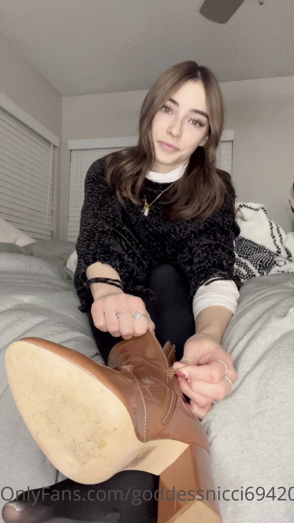 free video 18 femdom insider goddessnicci69420 20 12 2021 2307353634 this christmas party made my feet stink soooo bad don t you wish you were here to smell, goddessnicci69420 on femdom porn