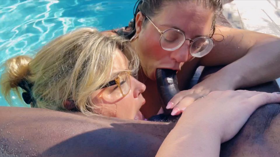 Onlyfans/Many Vids - Ace Hardz Fun In The Sun Part 1 - 2025 - Blowjob