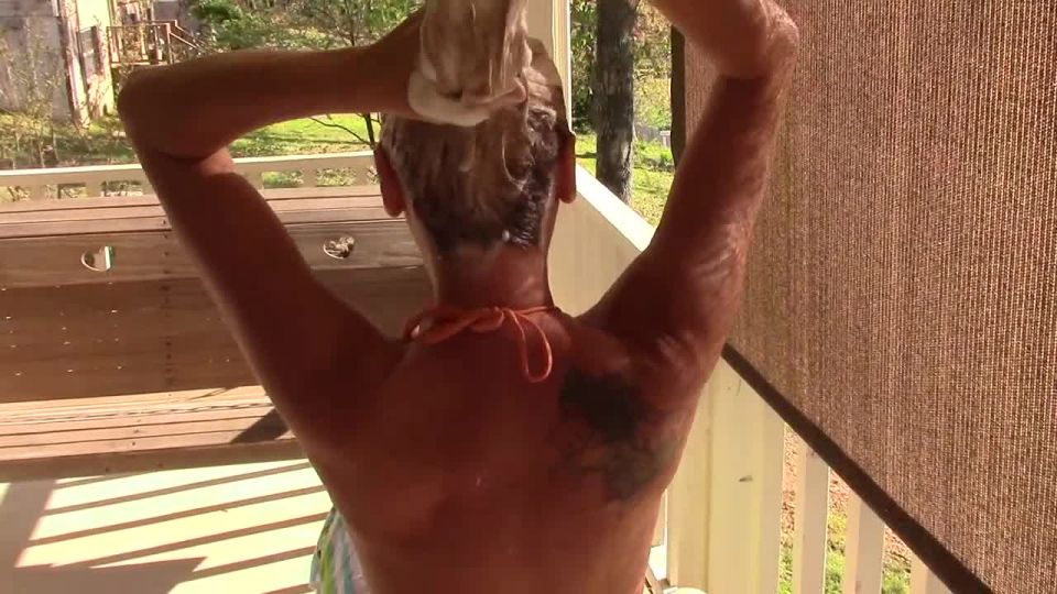 Pt 1 BuddahsPlayground - Beer Shampoo