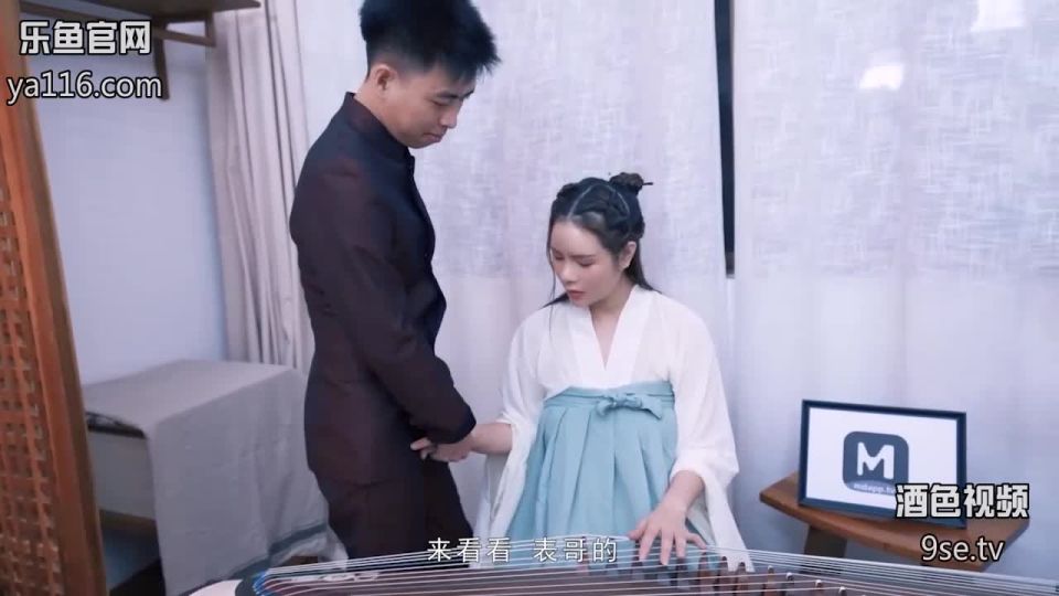 Asianmania Zhang Yunxi - Maestro Guzheng erótico / Tiro apretado sin provocación de cincuenta cuerdas - MamadaJob
