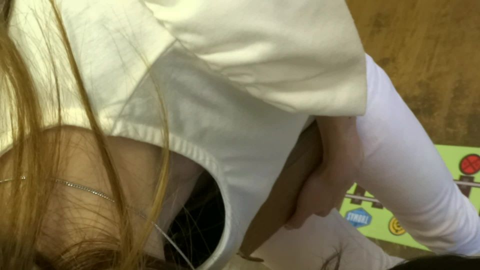 Downbluse 47 - 15269268,  on voyeur 