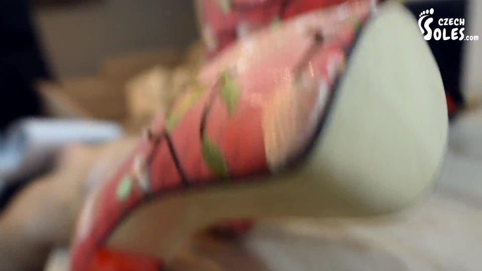Czech SolesPorn Interview Ends Up With Foot Job, POV (POV Foot Worship, Extra High Heels, Footdom, Toes) - 1080p