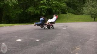 Casa de Gord15 05 22 Jake se encuentra con el Quadtofuck outtake