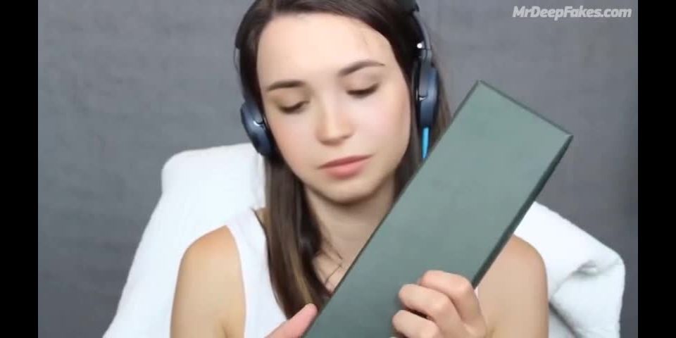Ellen Page Does ASMR Solo DeepFake