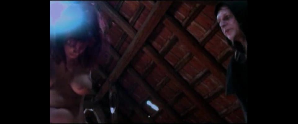 IL-16 interrogatio Am Pranger - BDSM (SD)