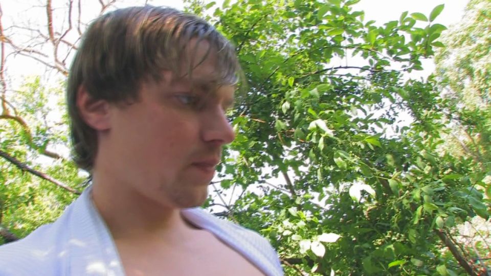 Beata Undine - Ruso adolescentes follada en el bosque HD - Joven adolescente