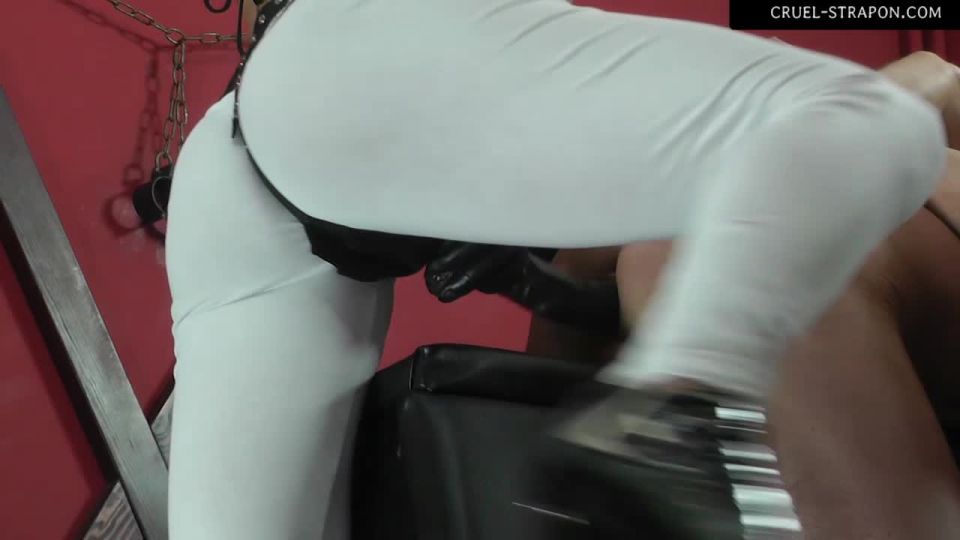 gratis porno clip 16 Cruel-Strapon - Follando de ambos lados fetiche  correa en la profesora de la dominación femenina