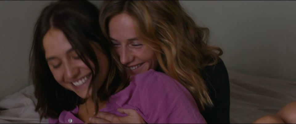 Cecile De France, Izia Higelin – La bella saison (2015) HD 1080p!!!