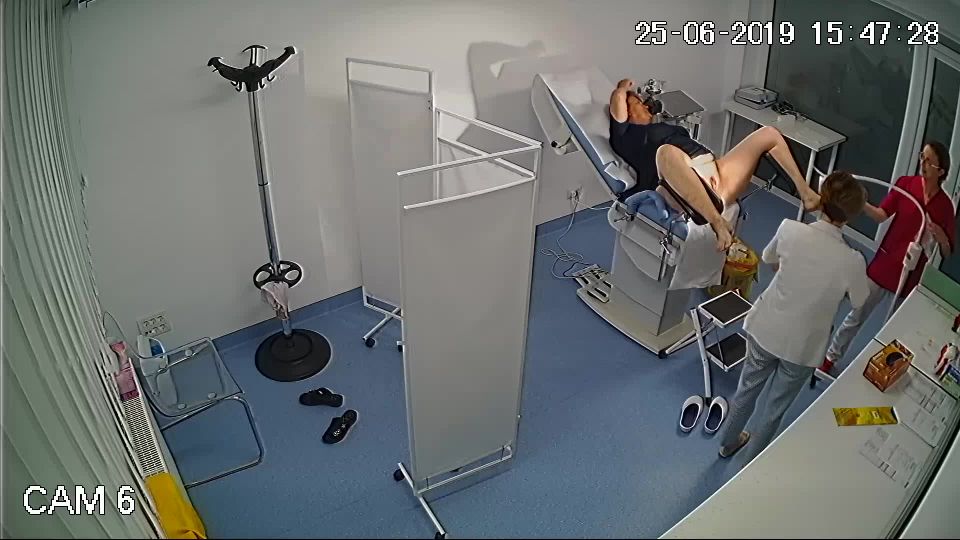 Porno en línea Cámara oculta real en el gabinete ginecológico – paquete 2 – archivo3 – 36