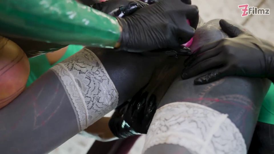 Ass Fuck And Sex Toy Frenzy with Tattooed Beauties Anuskatzz Alessa La Strange Miss Flora Lily Lu ZFilmzoriginals (Anal porn)