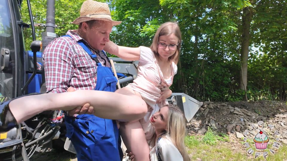 [K2S.CLUB] Micky_Muffin - Outdoor Dreier im Dirndl - FullHD 1080P