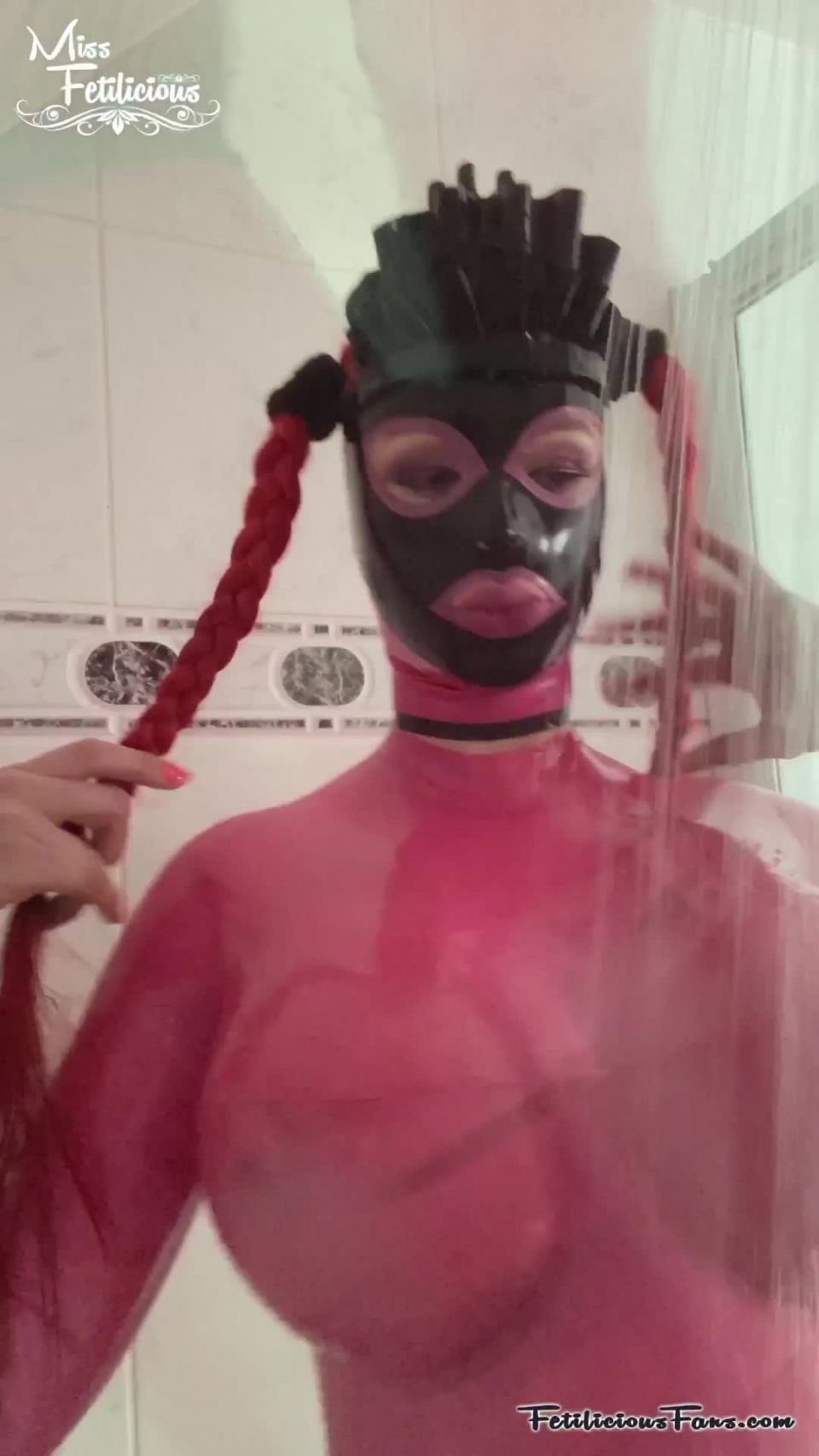 Latex Rubberdoll En la ducha Vista rápida Porno - Nuevo Sexo...