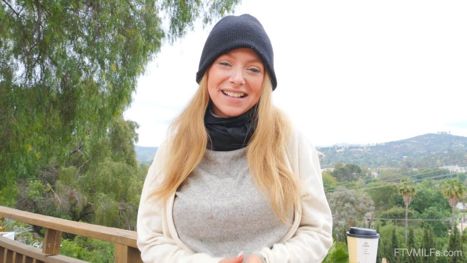 clip 15 rubia grandes tetas dp Miel Blossom en la rubia espumosa – Fit Bodied MILF 1, hardcore en milf porno