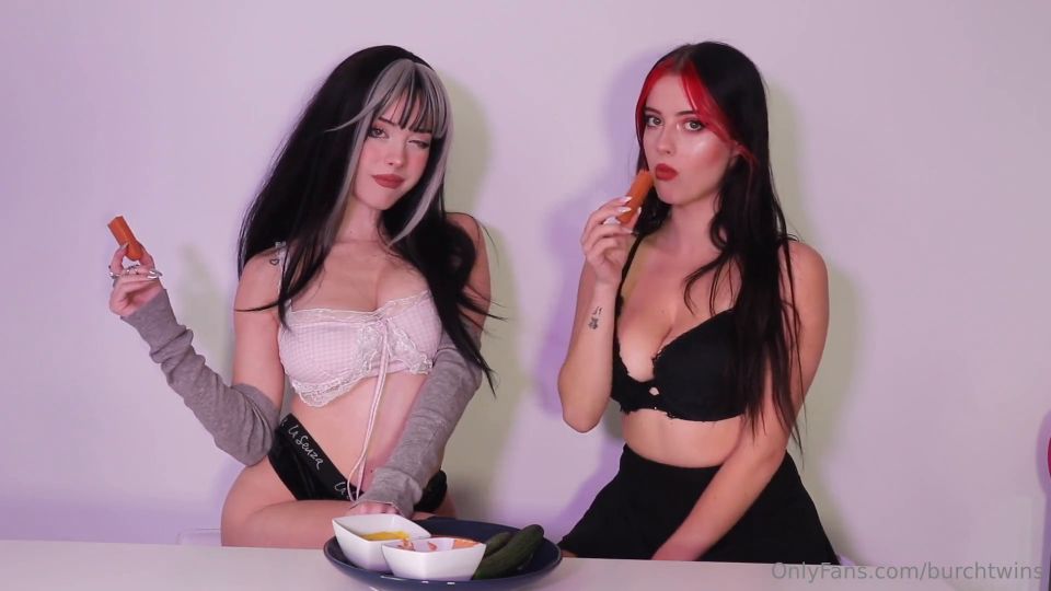 Julia Burch, Cucumber Blowjob Tease Onlyfans (Amateur porn)