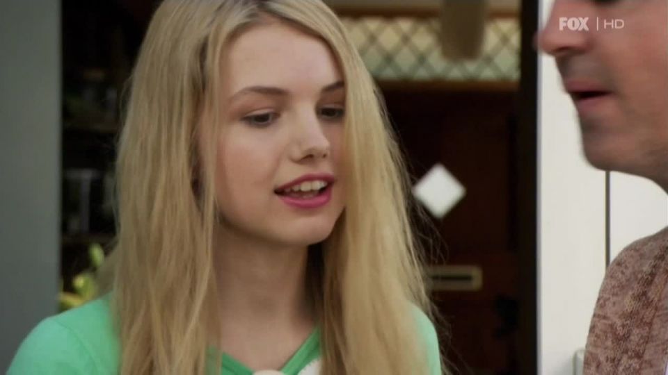 Naomi Allisstone - Skins s01e02 (2007) HD 720p!!!