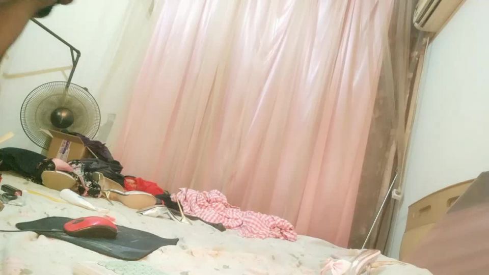 Shemale Webcams Video for June 22, 2021 – 32 Webcam!