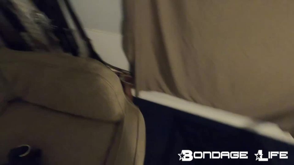 Vida de Bondage – Se mantuvo la parte 1/2 – Rachel Greyhound - BDSM