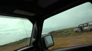 ¡Tú follas a Mi ha en el coche y ella te hace correr!