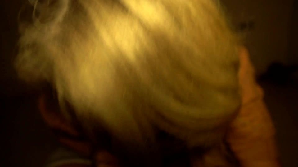 Oldstyle lamp blowjob and sex