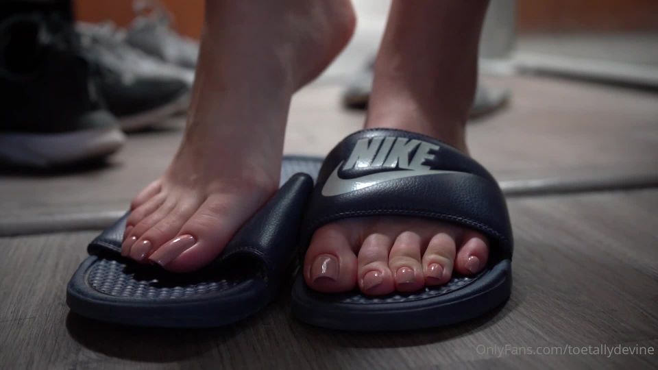 porn clip 28 Toetally Devine / Onlyfans Toetallydevine - showing off my freshly cured pedi im usually afraid to do nude colours because im alway 19-07-2021 - Fetish, granny hardcore xxx on hardcore porn 