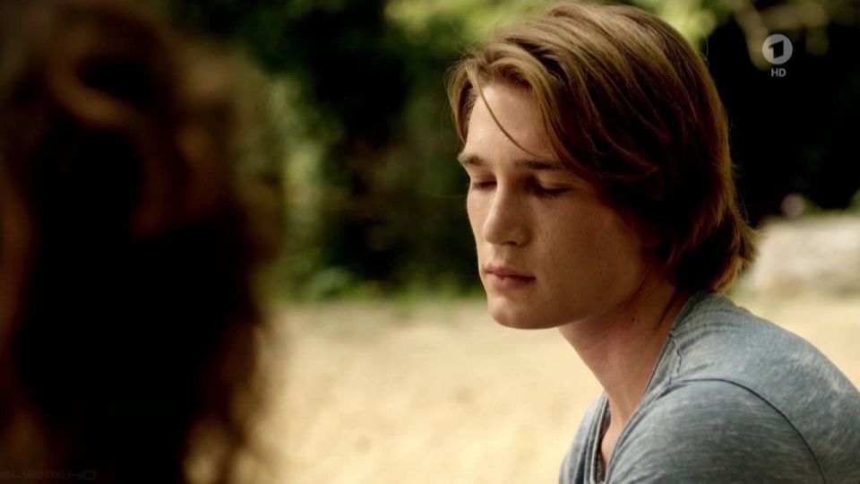 Paula Beer - Pampa Blues (2015) HD 720p - (Celebrity porn)