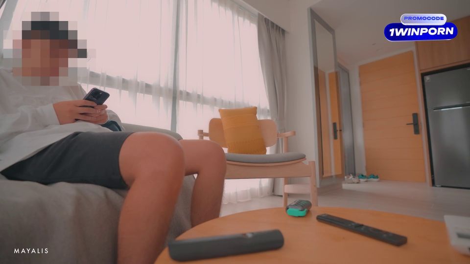 Maya Lis - Choosing Lingerie and Yoga Pants - Met Fucked a Fan Amateurporn - Maya lis