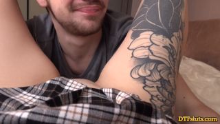 Bella Mur se come su coño y destruye el POV - Bella M...