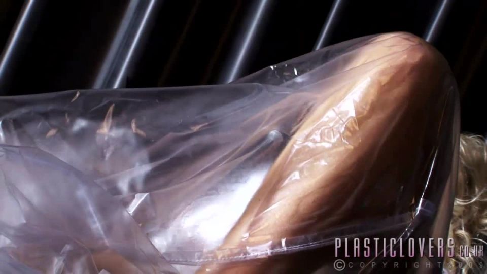 7106 Bolsa de plástico transparente Fuck Part1 1280hd - Plasticlovers