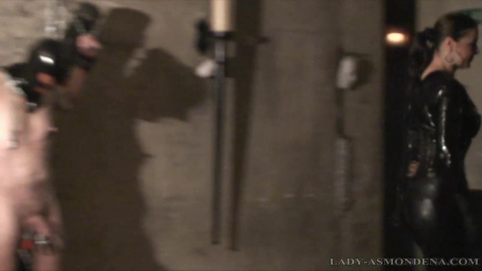 adulto xxx clip 25 Lady Asmondena - Tiempos difíciles para esclavos  dama  fetiche porno látex femdom paja