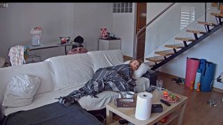 Reallifecam - Savaira Relaxing On Sofa And Slow Pussy Touch 20.01.2025 966P - Amateur