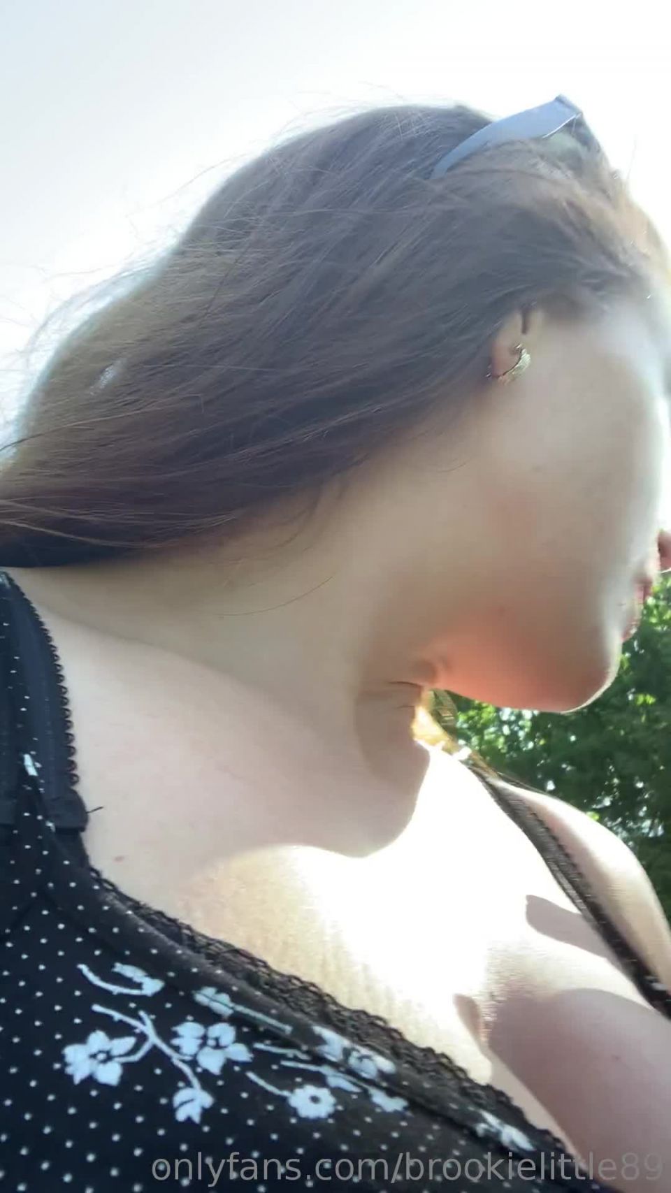 Brookie Little - brookielittle33 () Brookielittle - public clit rub 27-06-2019