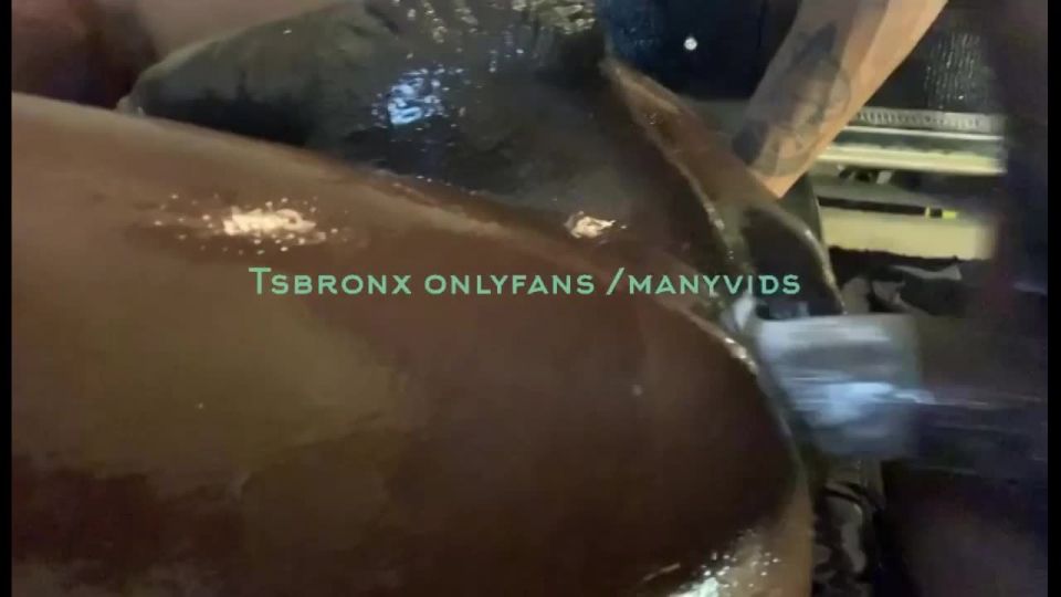 7894 Tsbronx-Creamy Perforación Mp4