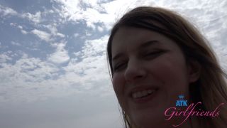 [ATKGirlfriends] Dez Hansen Leo Carillo 1 [09.29.25] [1080p]