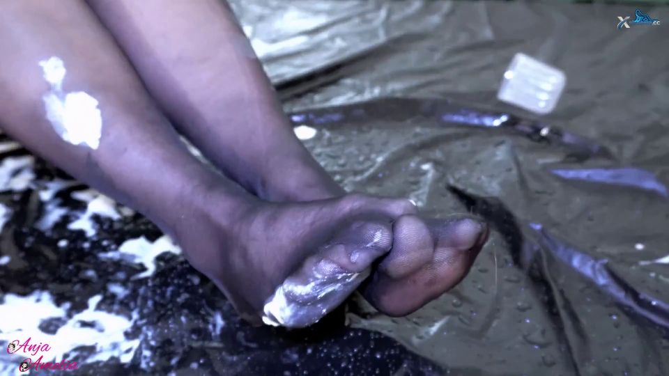 AnjaAmelia - Klebrig, S