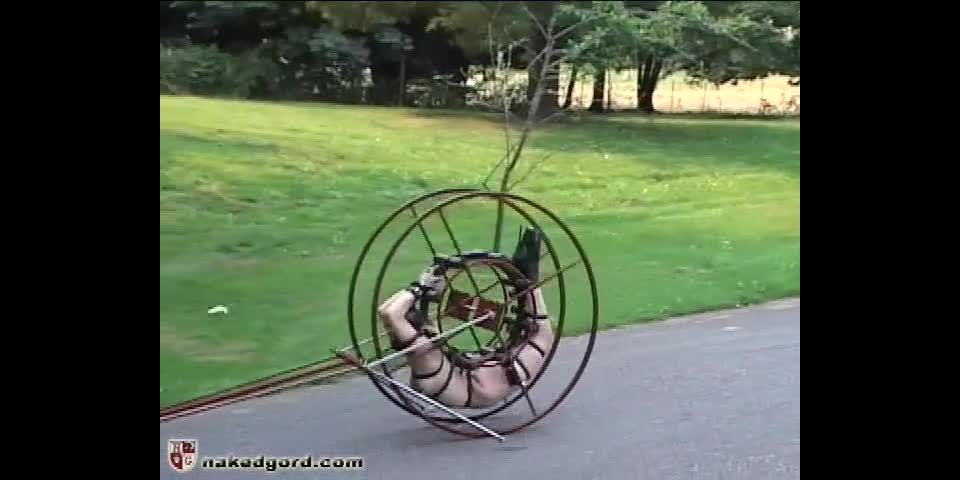 Casa de Gord20 05 15 (12 05 31) Darling - El Spinner (Escena)