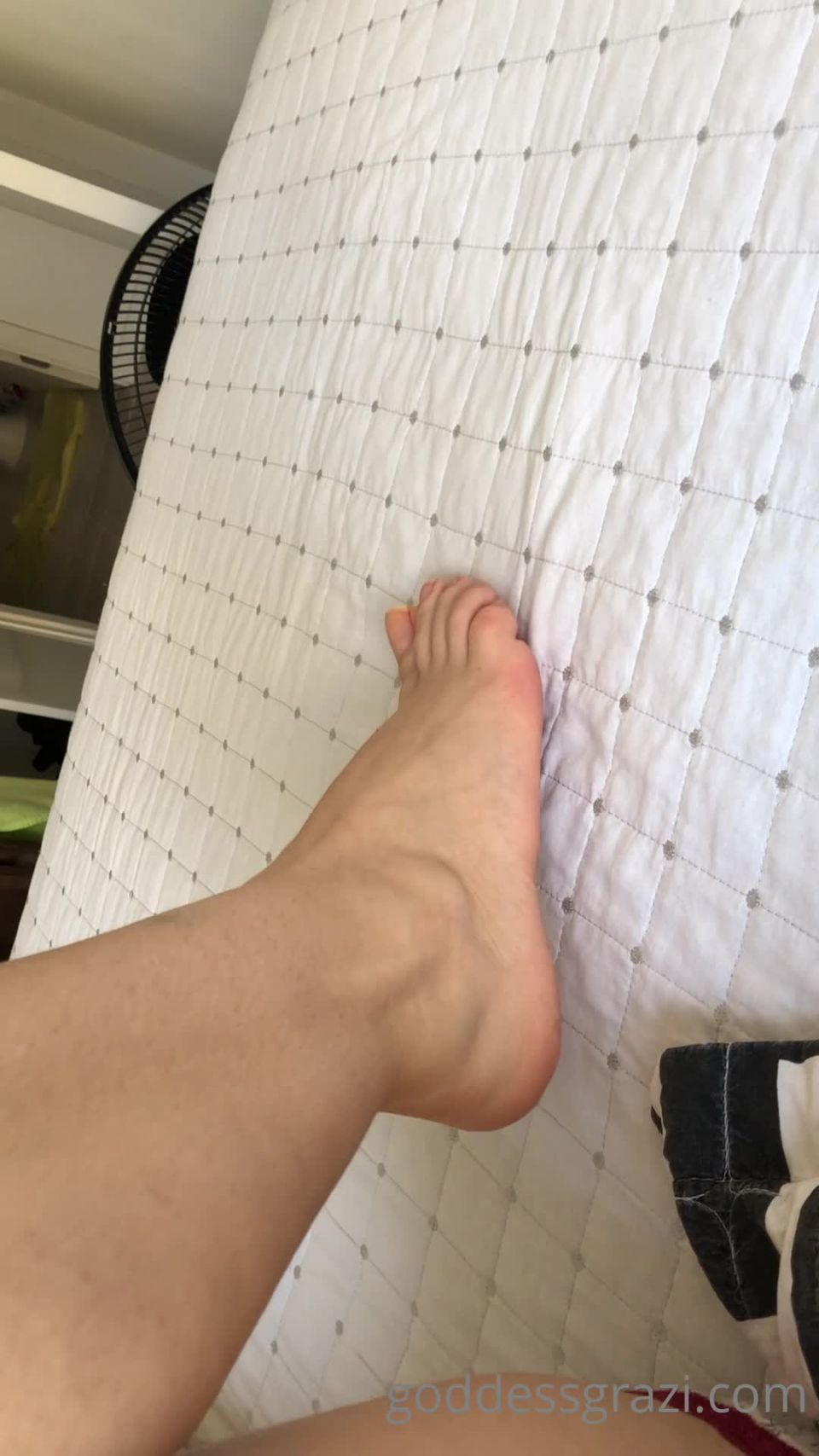 grazigoddess  Now naked nails no polish - grazigoddess - feet porn 