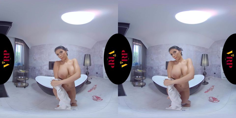 VRPFilms presenta el orgasmo explosivo de Nelly - Nelly Kent 4K, nelly Kent en 3d porno