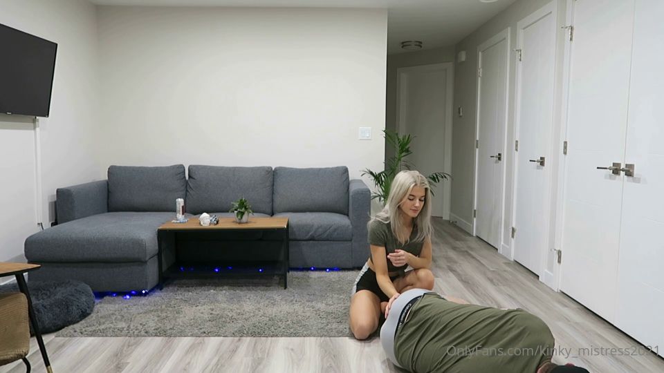 Beauty teases guy with her ass and hits him in the genitals.