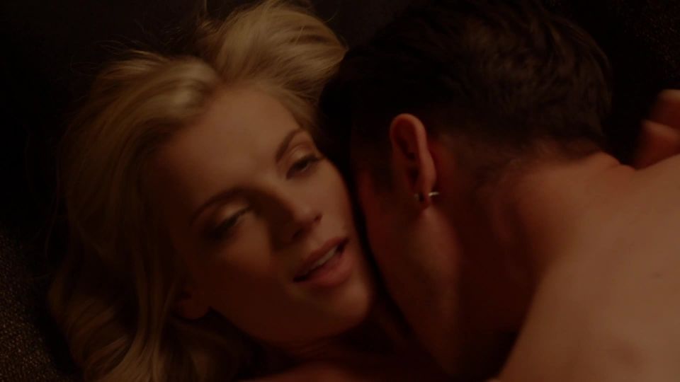 Kara Killmer - Chicago Fire s05e06 (2016) HD 1080p!!!