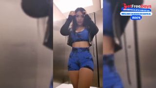Colombiana se pone muy cachonda en un centro comercial de Bogot - ALEJANDRA PALACIOS