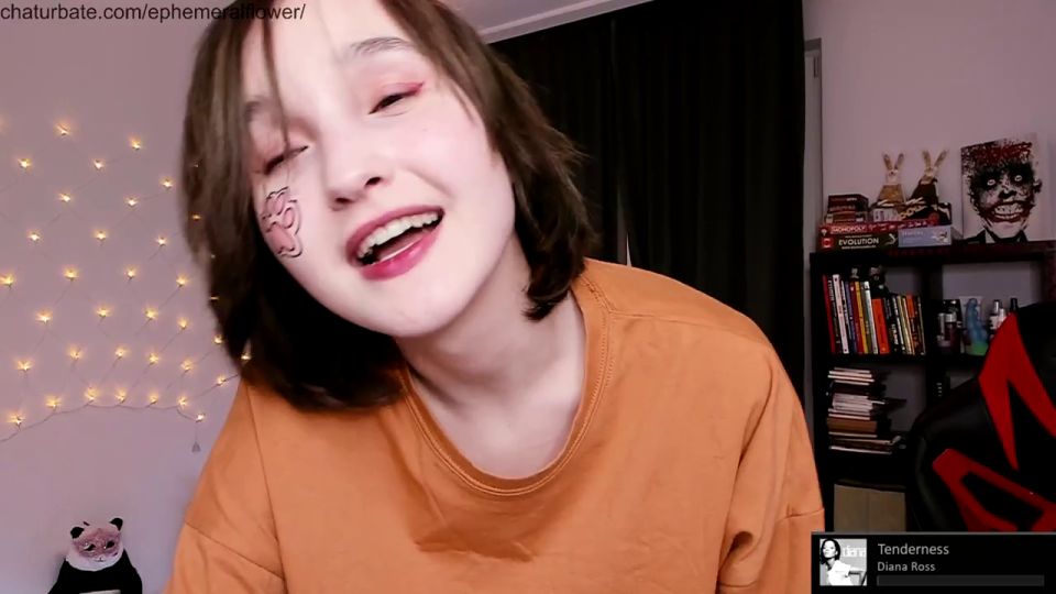 Flor efímera peluda 5.