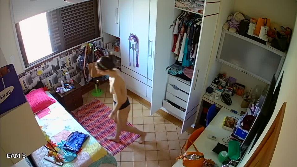 Cariño_Seen_ After_Her_Shower_1