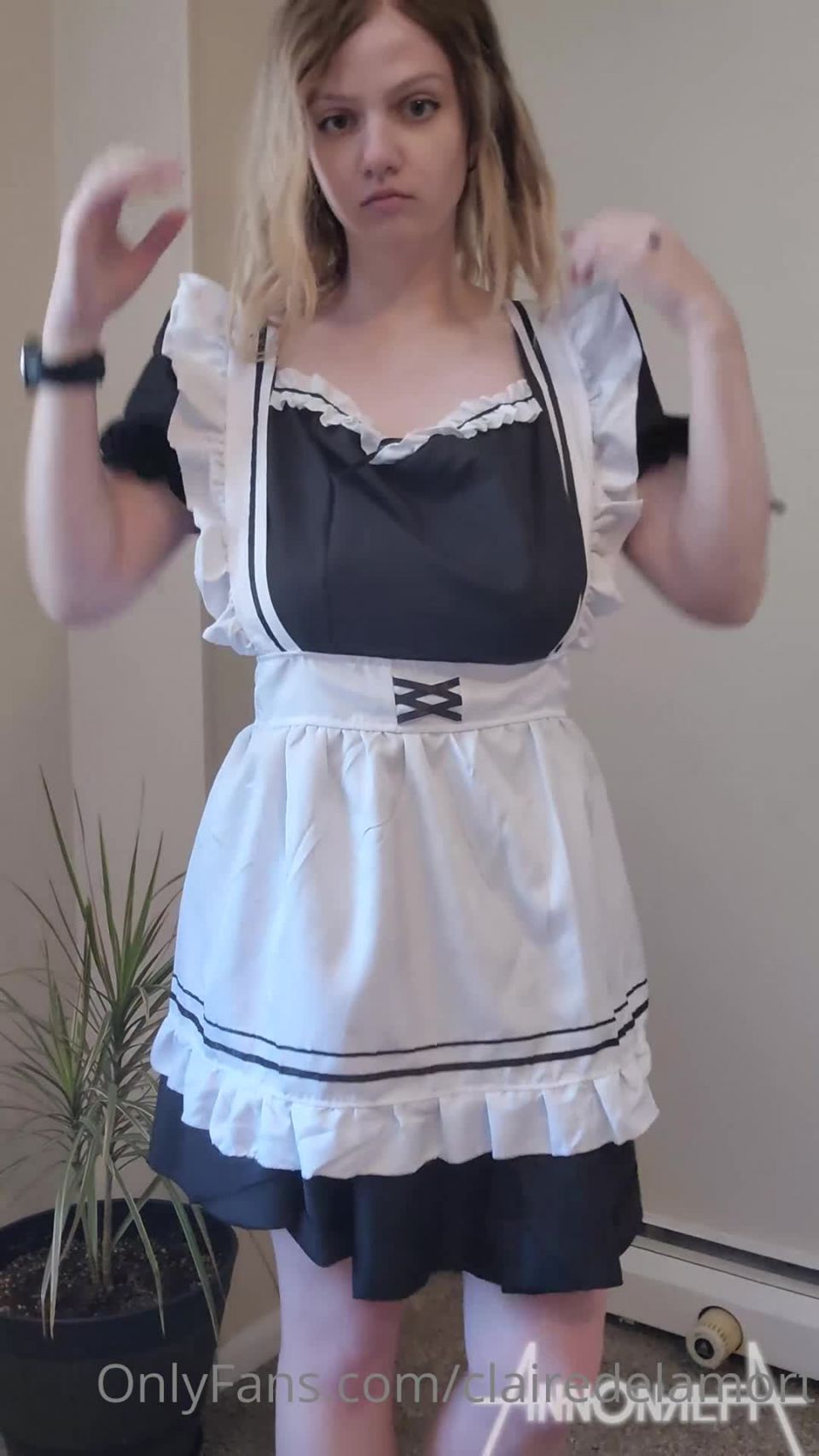 Clairedelamort-on apagado apagado.