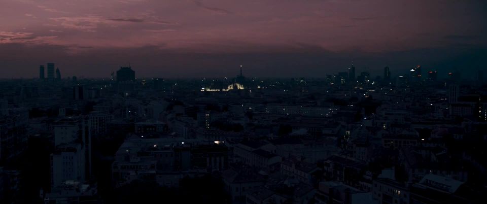 Mira Noche del Deseo: Amores ardientes en el romance apasionado