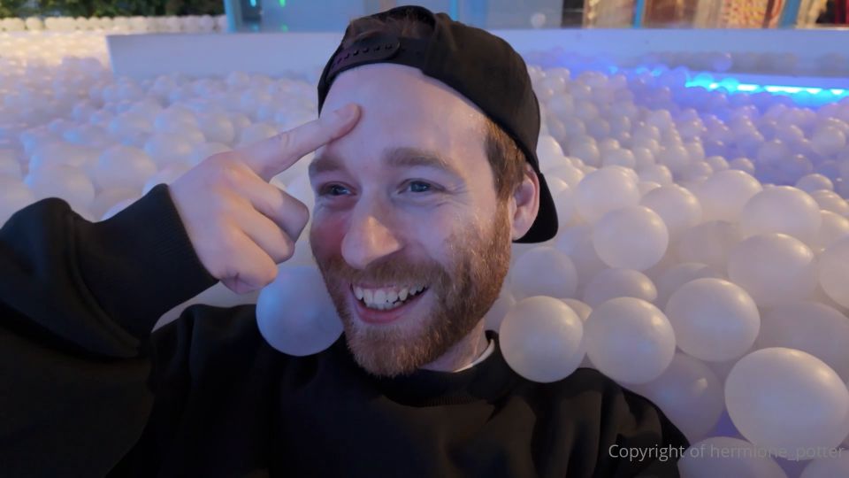 hermionePotter 1561001621 Welcome to Our Netherlands Vlog Series! 🇳🇱 ✨First Up – Amste   01 0hyw24koydw95pcs1shnh source