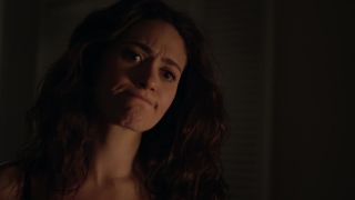 Emmy Rossum – Vergonzoso s08e01 (2017) HD 1080p!!!