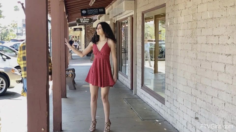 FTV - Paola II - Naturalmente sexy adolescente