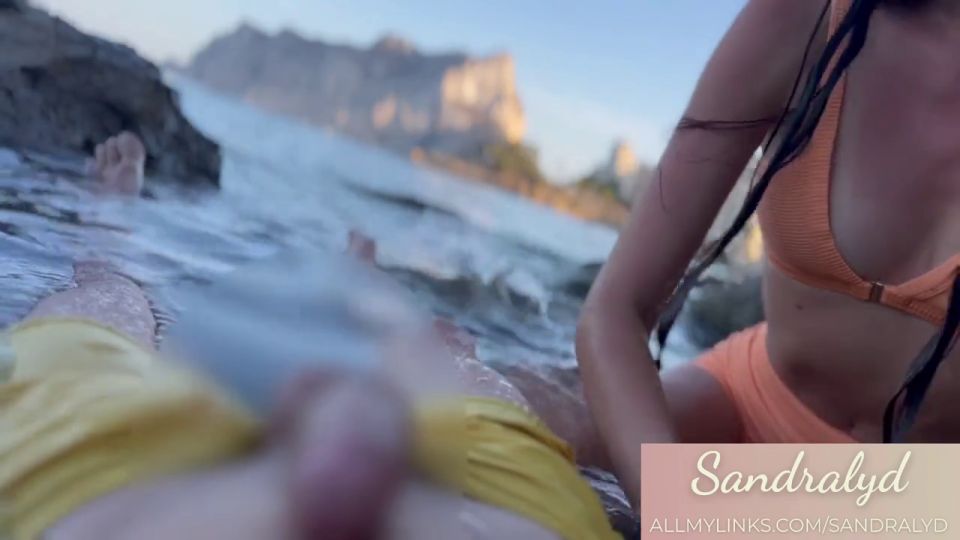 sandralyd - Me bebo tu corrida en una copa de cristal en el mar