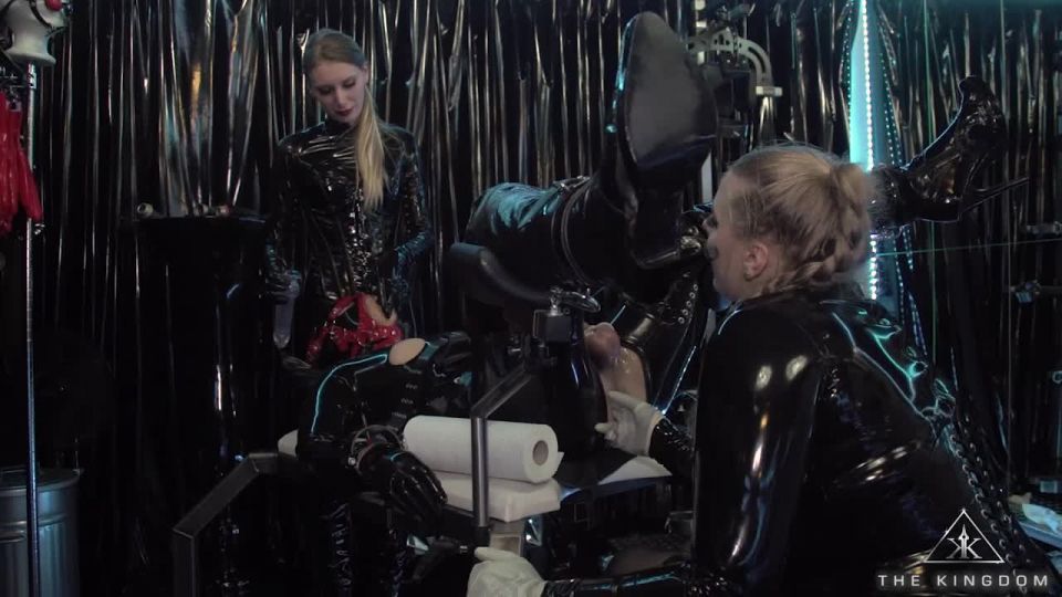 online porn video 11 brunette femdom Kates-palace – Eine Gummipuppe zum Anschaffen Part 1-2, balls crush on femdom porn